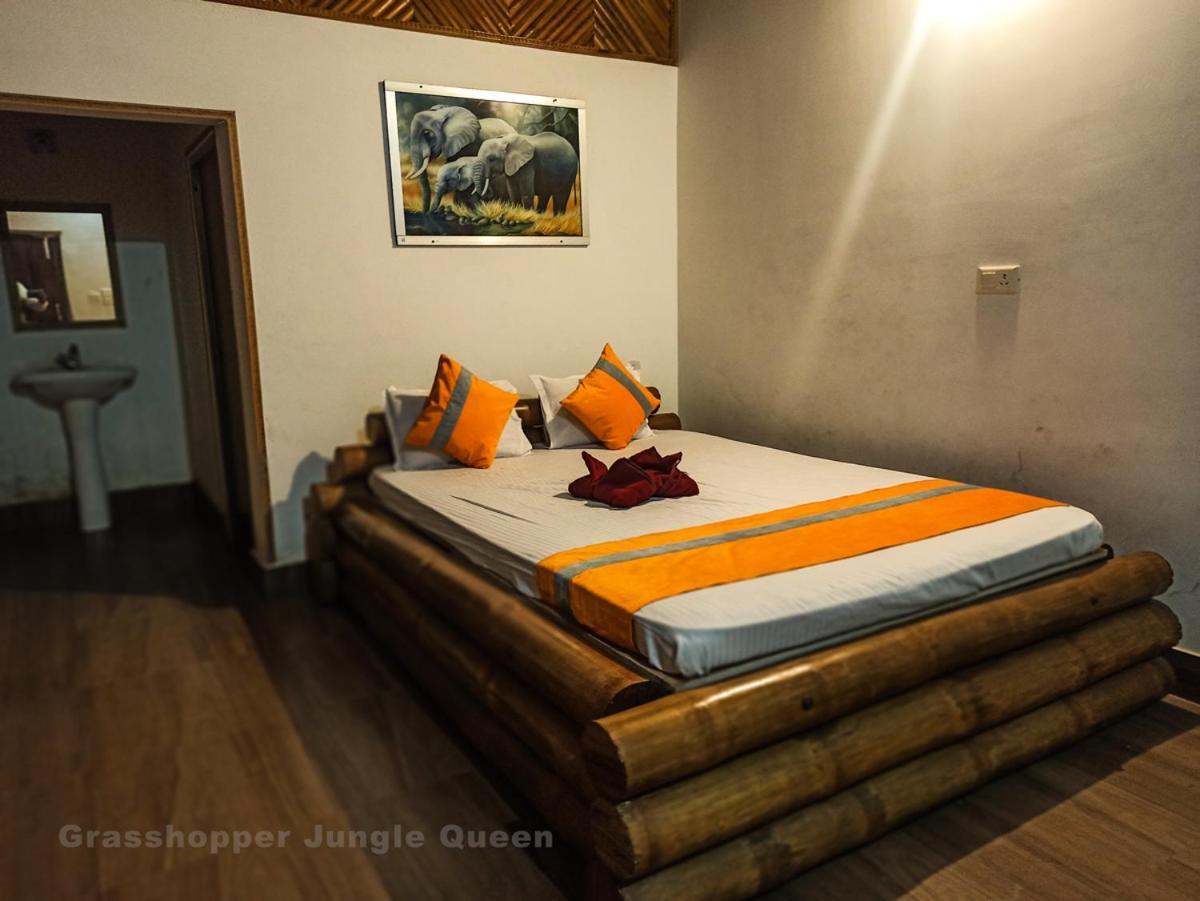 Grasshopper Jungle Queen Resort Chālsa Extérieur photo